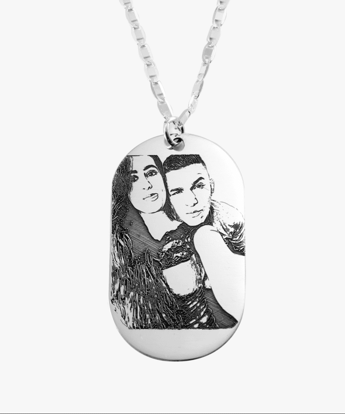 Collier Portrait Personnalisé Ovale #2 – Image 1